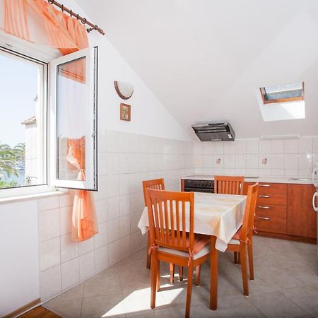 Apartments Ivomar Trogir Bagian luar foto