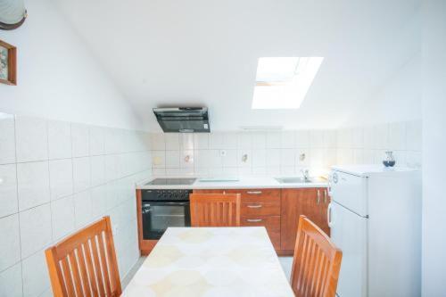 Apartments Ivomar Trogir Bagian luar foto