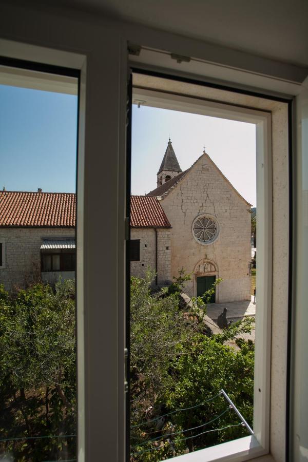 Apartments Ivomar Trogir Bagian luar foto