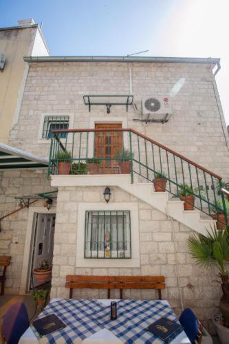 Apartments Ivomar Trogir Bagian luar foto